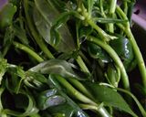 Foto langkah ke 1 dari resep Daun Ginseng Cah Ebi.