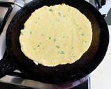 A picture of step 2 of Garlic Flavoured Makki Roti.