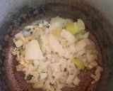 Foto del paso 1 de la receta: Coxinhas de pollo (comida típica brasileña)