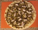 A picture of step 4 of Pesto Flatbread Pizza.
