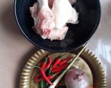 Gambar langkah 1 resipi Ayam Goreng Sambal Berapi.