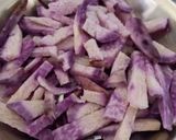 A picture of step 3 of Purple Sweet potato chips.