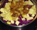 A picture of step 2 of German Red Cabbage (Rotkohl).