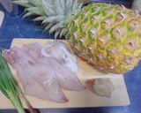 A picture of step 1 of Fresh pineapple and squid.