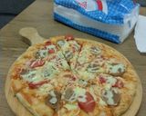 Foto langkah ke 6 dari resep Pizza super sederhana.