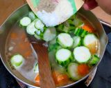 Foto langkah ke 3 dari resep Sop Gambas Kuah Kaldu Udang.