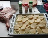 Foto del paso 2 de la receta: Cordero lechal al horno con patatas