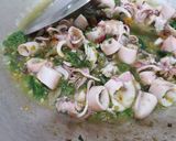 Foto langkah ke 3 dari resep Cumi asin cabai hijau.