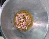 Foto langkah ke 1 dari resep Sambal Cumi Asin.
