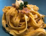 Foto del passaggio 5 della ricetta Fettuccine zucca, speck e scamorza