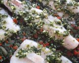 Foto del paso 3 de la receta: Pescado al horno con espinaca. Todo hecho con congelados