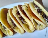 Foto langkah ke 7 dari resep Martabak Manis Mini.