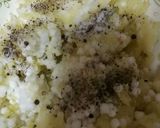 A picture of step 4 of Sabudana pops in appe pan.