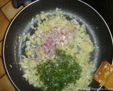 A picture of step 3 of Rice cake with vegetables.