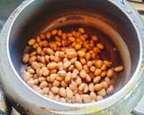 A picture of step 1 of Peanuts chaat.