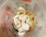 Foto del paso 1 de la receta: Helado rápido de banana y frutilla 🍌🍓