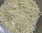 A picture of step 1 of Chicken Tikka Macaroni.