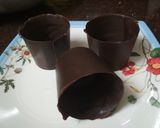 A picture of step 3 of Payasam chocolate cups.