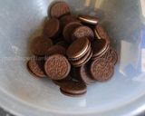 A picture of step 1 of Oreo truffles.