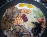 Foto langkah ke 5 dari resep Hakata Ramen rumahan/ramen susu.