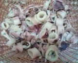 Foto langkah ke 1 dari resep Cumi Asin Balado.