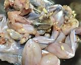 Hình bước làm 1 của món Ếch Kho Tiêu Xanh