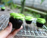Foto langkah ke 9 dari resep Eggless Coklat Cupcake.