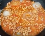 صورة لخطوة 2 من وصفة شكشوكة الفاصوليا بالبيض 🥘