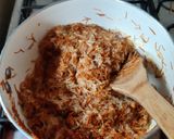 Foto del paso 3 de la receta: Arroz con palitos🍚