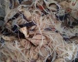 Gambar langkah 9 resipi Bihun Goreng Cendawan.