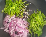 Une image de l'étape 1 de Pains farcis poulet poivrons.