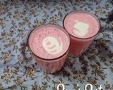 A picture of step 4 of Malai Rose Lassi.