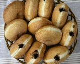 A picture of step 8 of Fluffy doughnuts.