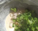 Foto del paso 2 de la receta: Tarta de brócoli, queso y pollo (de Yami)