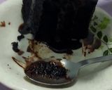 Gambar langkah 11 resipi KEk cHoColaTe MoisT LeLeh.