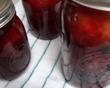 A picture of step 3 of Preserved Plums.