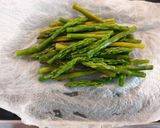 Foto del paso 1 de la receta Merluza con salsa de espárragos