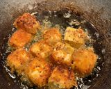 A picture of step 4 of Pea noodle Stir fried with crispy mustard and turmeric tofu.
