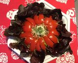 Une image de l'étape 8 de Salade composée feuille de chêne tomates riz et carottes cœur de mozzarella.