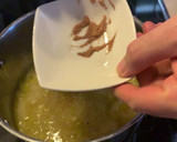 Foto del paso 5 de la receta: Crema de puerros con peras