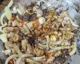 Foto langkah ke 5 dari resep Ampela Oseng Bombay.