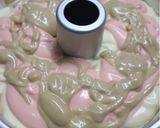 Foto langkah ke 5 dari resep Neapolitan Chiffon Cake.