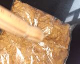 A picture of step 2 of Ginger nut cheesecake.