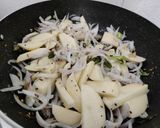 બટાકા કાંદા નું શાક (Bataka Kanda Shak Recipe In Gujarati) રેસીપી સ્ટેપ2ફોટો