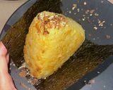 A picture of step 5 of 🍙Fried Golden Onigiri🍙.
