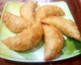 गुजिया (Gujiya recipe in Hindi) रेसिपी चरण 7 फोटो
