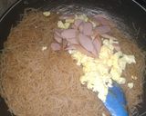 Foto langkah ke 5 dari resep Bihun jagung goreng.