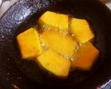 মিষ্টি কুমড়ার চাক ভাজা রেসিপির ধাপ 2 ছবি