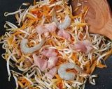 Foto langkah ke 7 dari resep Kwetiau Udang ala Chineese Resto.