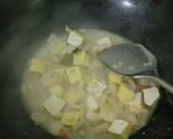 Foto langkah ke 3 dari resep 12. Tumis kikil tahu kecap (oseng kikil tahu kecap).